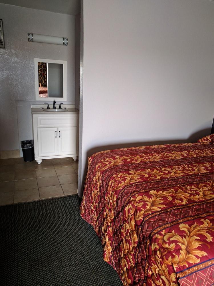Budget Inn & Suites Амарилло Экстерьер фото